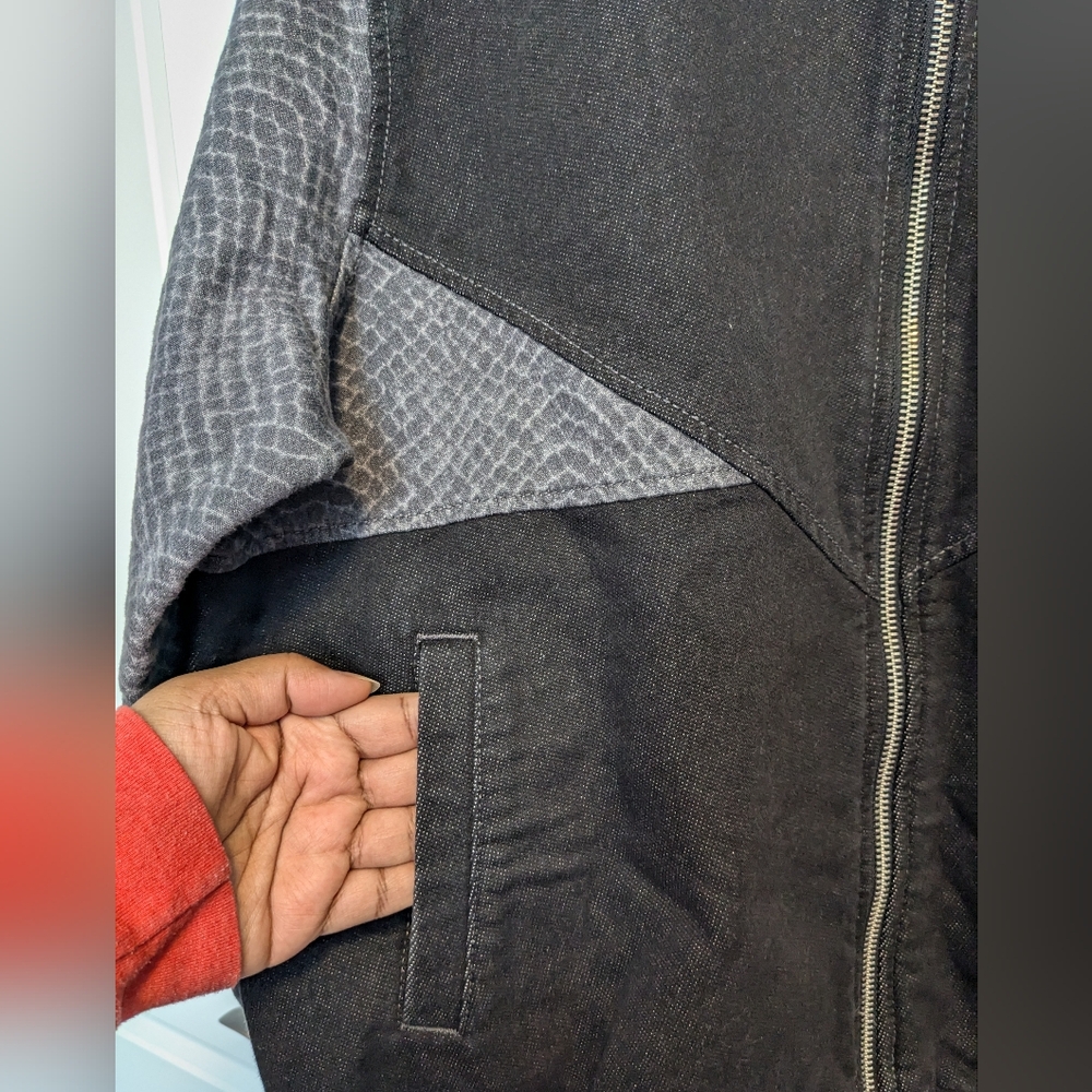 Adidas Men's unisex Black and Gray denim look jacket, XL - Picture 3 of 10